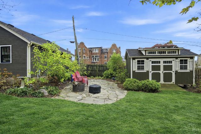 3966 Rose Hill Avenue, Cincinnati, OH 45229