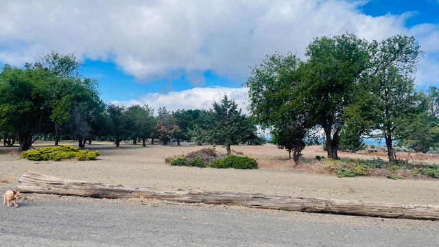 670 NE Cherry Lane Lot 4, Madras, OR 97741