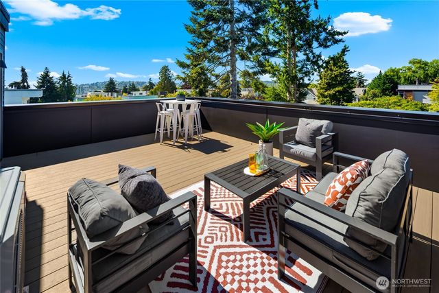 2013 A NW 64th Street, Seattle, WA 98107