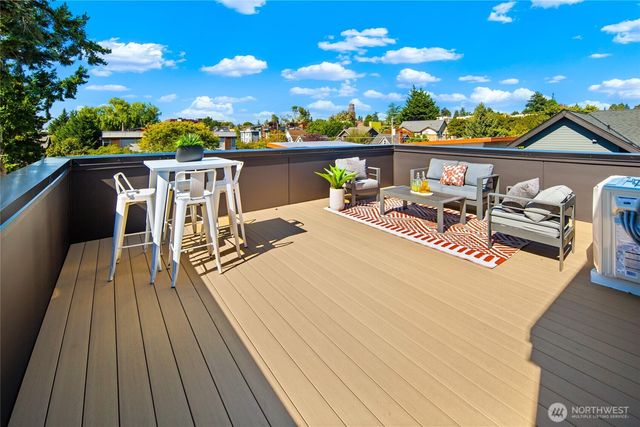 2013 A NW 64th Street, Seattle, WA 98107