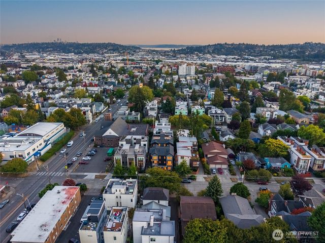 2013 A NW 64th Street, Seattle, WA 98107