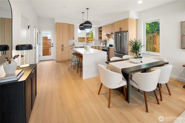 2013 A NW 64th Street, Seattle, WA 98107
