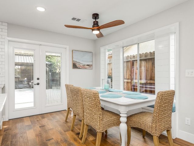 9560 N Barton Avenue, Fresno, CA 93720