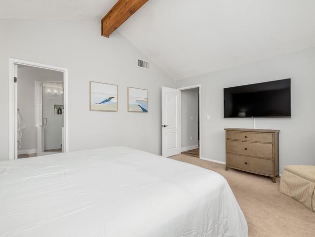 9560 N Barton Avenue, Fresno, CA 93720