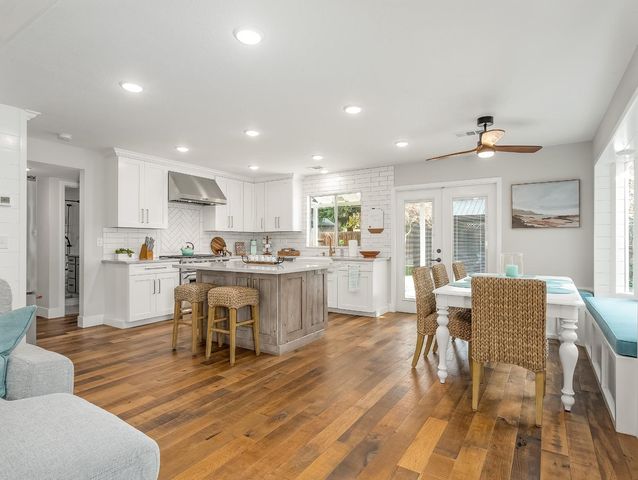 9560 N Barton Avenue, Fresno, CA 93720