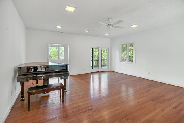 2030 W Lake Shore Drive, Pinopolis, SC 29469