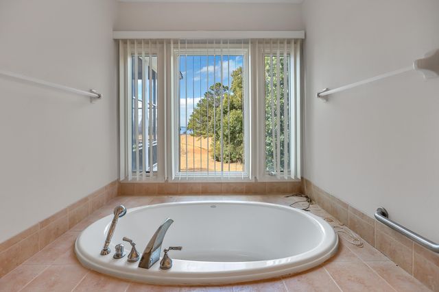 2030 W Lake Shore Drive, Pinopolis, SC 29469