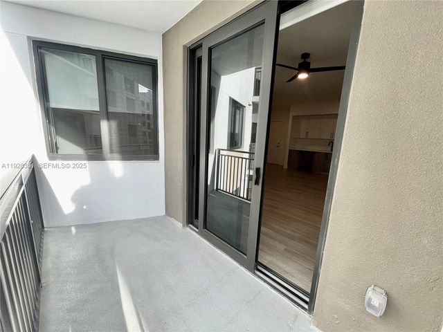 18412 Homestead Ave 227, Miami, FL 33157