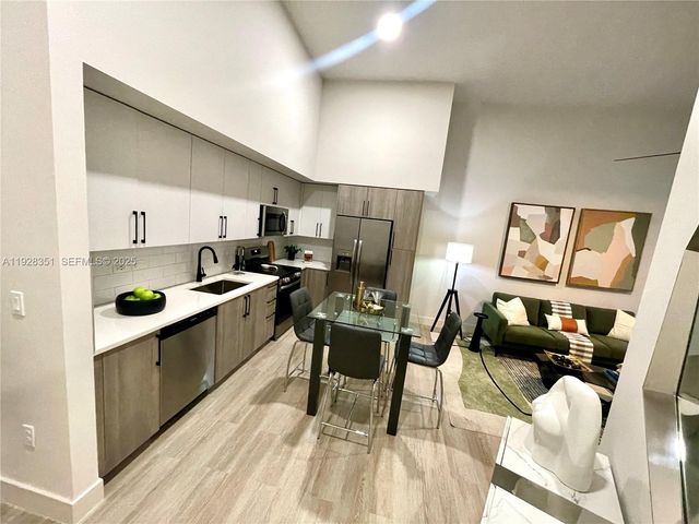 18412 Homestead Ave 227, Miami, FL 33157