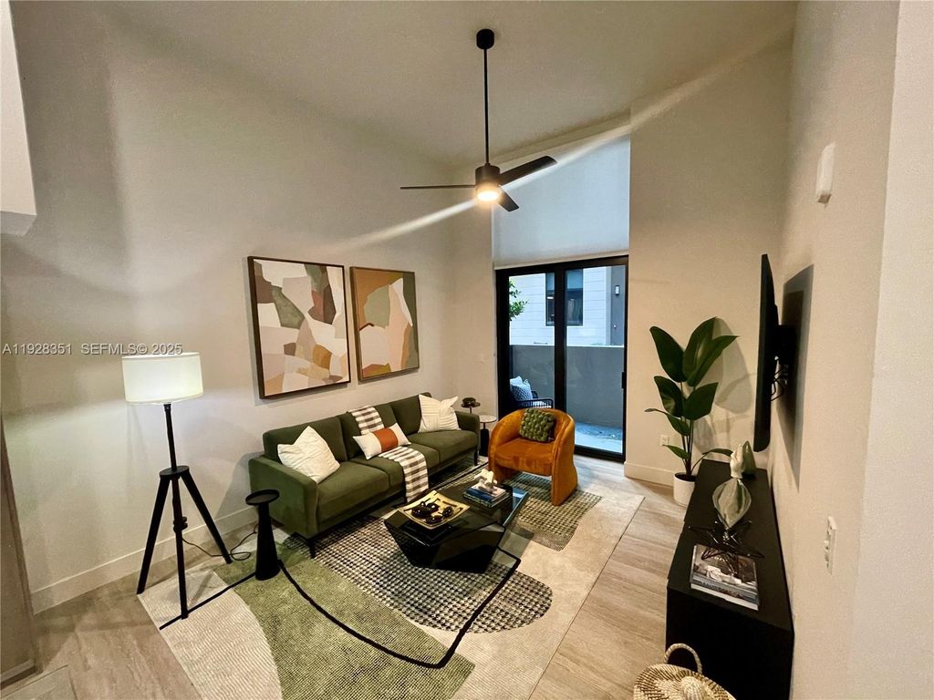 18412 Homestead Ave 227, Miami, FL 33157