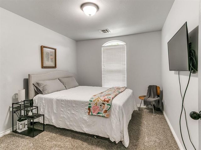 10813 Turtlewood Drive, Midwest City, OK 73130