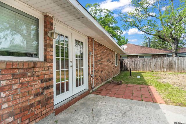 3134 Montreal Dr, Baton Rouge, LA 70819