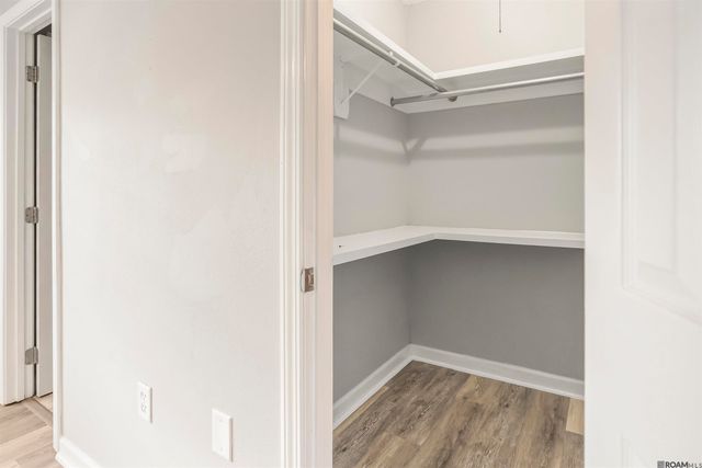 3134 Montreal Dr, Baton Rouge, LA 70819