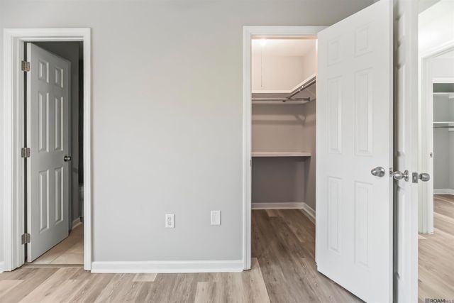 3134 Montreal Dr, Baton Rouge, LA 70819