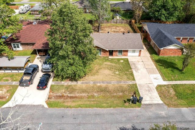 3134 Montreal Dr, Baton Rouge, LA 70819