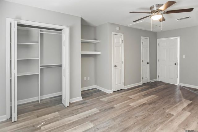 3134 Montreal Dr, Baton Rouge, LA 70819