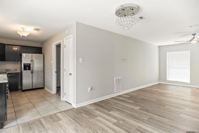 3134 Montreal Dr, Baton Rouge, LA 70819