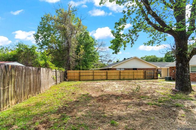 3134 Montreal Dr, Baton Rouge, LA 70819