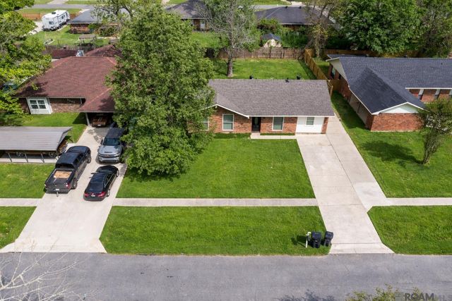 3134 Montreal Dr, Baton Rouge, LA 70819