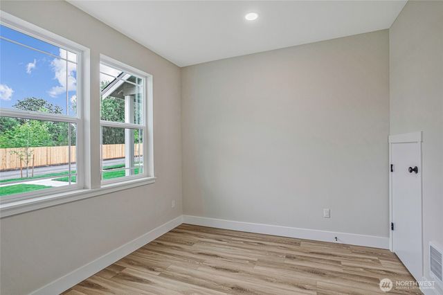 1402 E 51st Street, Tacoma, WA 98404