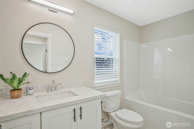1402 E 51st Street, Tacoma, WA 98404