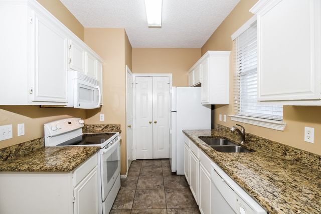 4010 Windhaven Lane, Dallas, TX 75287