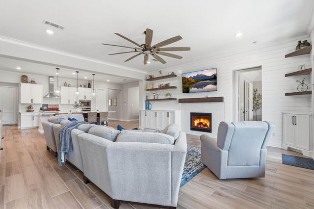 8670 Burdekin Road, Magnolia, TX 77354