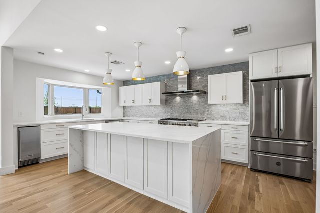 4452 Sugar Mill Road, Dallas, TX 75244