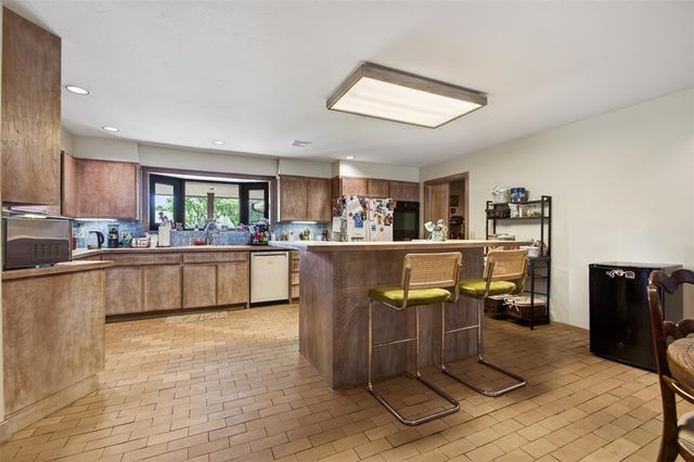6200 Riviera Drive, Oklahoma City, OK 73112