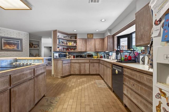 6200 Riviera Drive, Oklahoma City, OK 73112