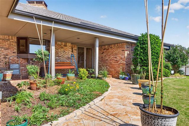 6200 Riviera Drive, Oklahoma City, OK 73112