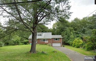 5 Meadow Lane, Norwood, NJ 07648