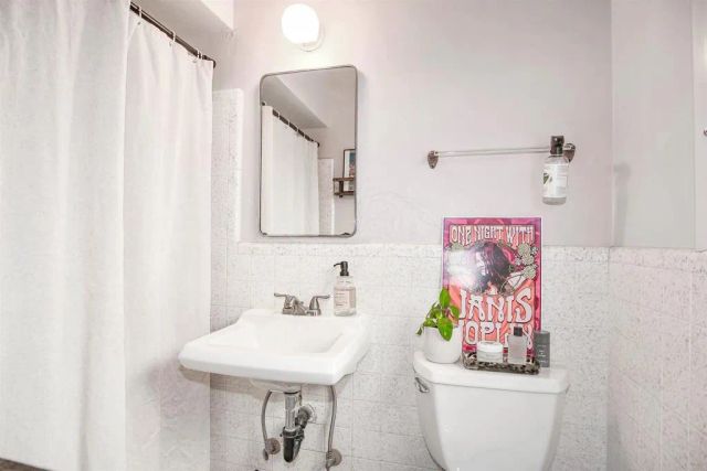 710 Eucalyptus Street, Oceanside, CA 92054