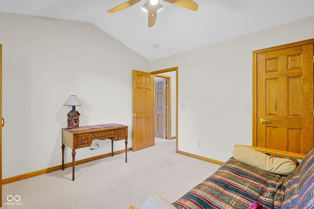13010 E Otter Creek Lane, Columbus, IN 47203