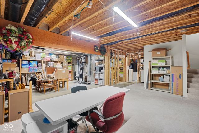 13010 E Otter Creek Lane, Columbus, IN 47203