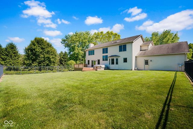 13010 E Otter Creek Lane, Columbus, IN 47203