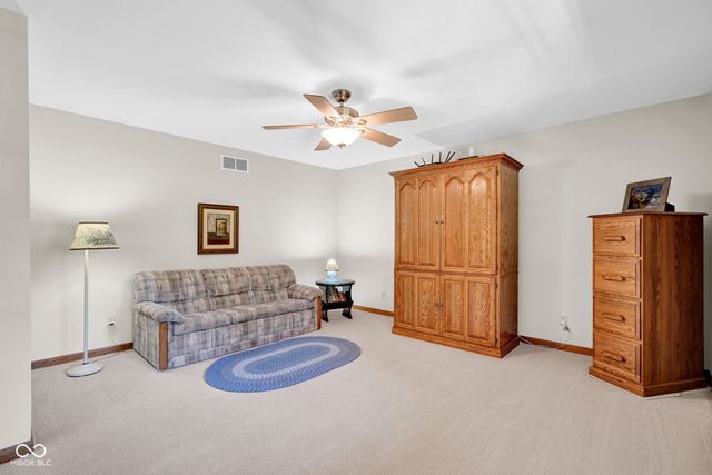 13010 E Otter Creek Lane, Columbus, IN 47203