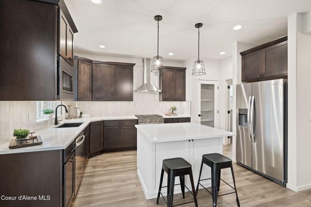 6161 PELICAN LOOP, Rathdrum, ID 83858