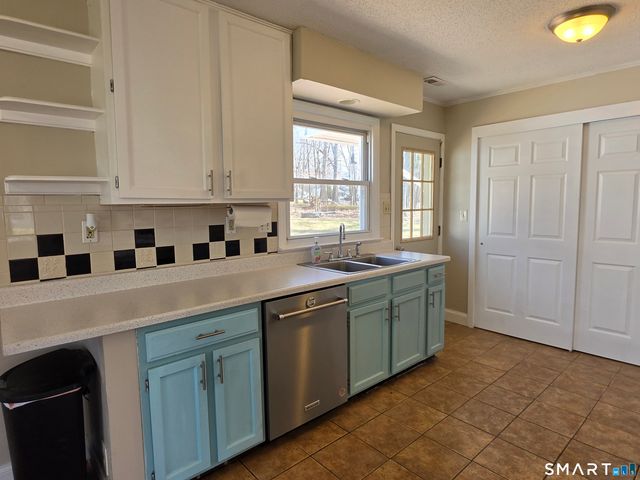 89 Faith Circle 89, Manchester, CT 06040