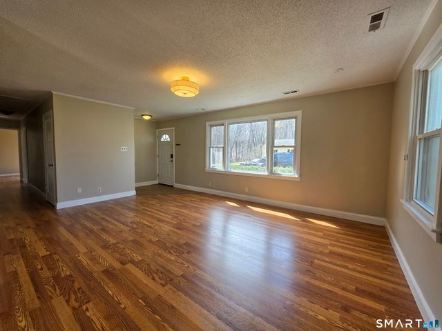 89 Faith Circle 89, Manchester, CT 06040