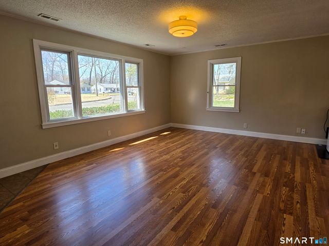 89 Faith Circle 89, Manchester, CT 06040