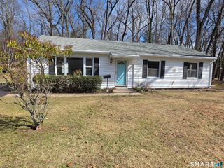 89 Faith Circle 89, Manchester, CT 06040