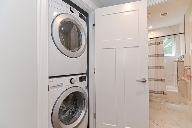 52 River 7, Boston, MA 02126