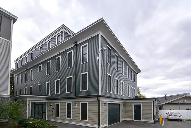 52 River 7, Boston, MA 02126