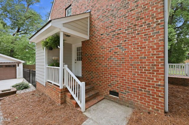 501 N Woodrow Street, Fuquay Varina, NC 27526