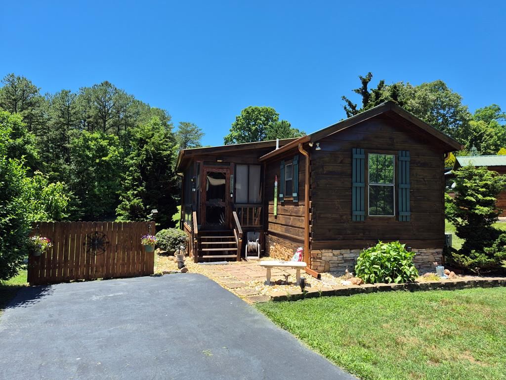 40 Wilderness Court, Blairsville, GA 30512