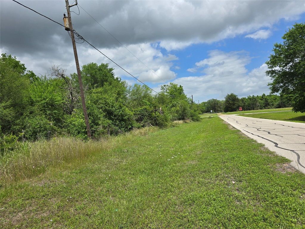 000 Nicolas Bravo Street, San Felipe, TX 77473