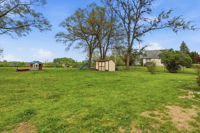 415 Garfield Road, Ingleside, IL 60041
