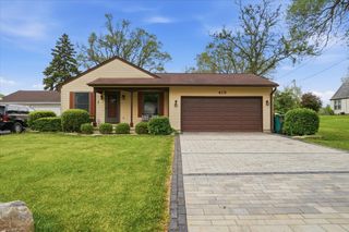 415 Garfield Road, Ingleside, IL 60041
