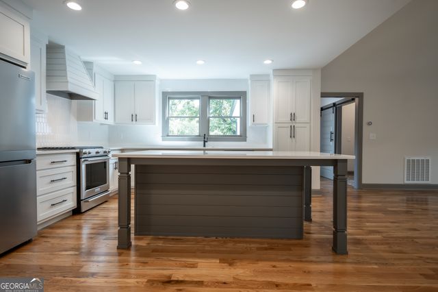 215 Holman Avenue, Athens, GA 30606